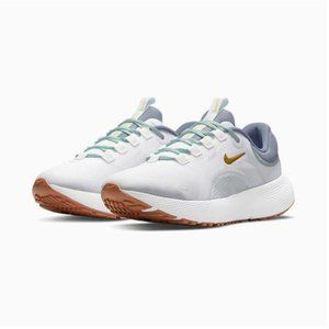 Nike React Escape Shoes Size 10